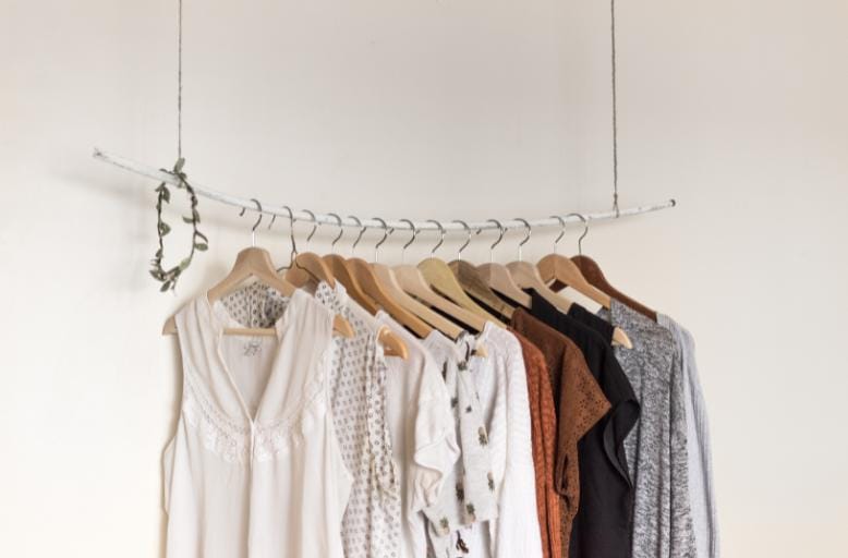 the-art-of-wardrobe-minimalism-how-to-build-a-stylish-capsule-wardrobe