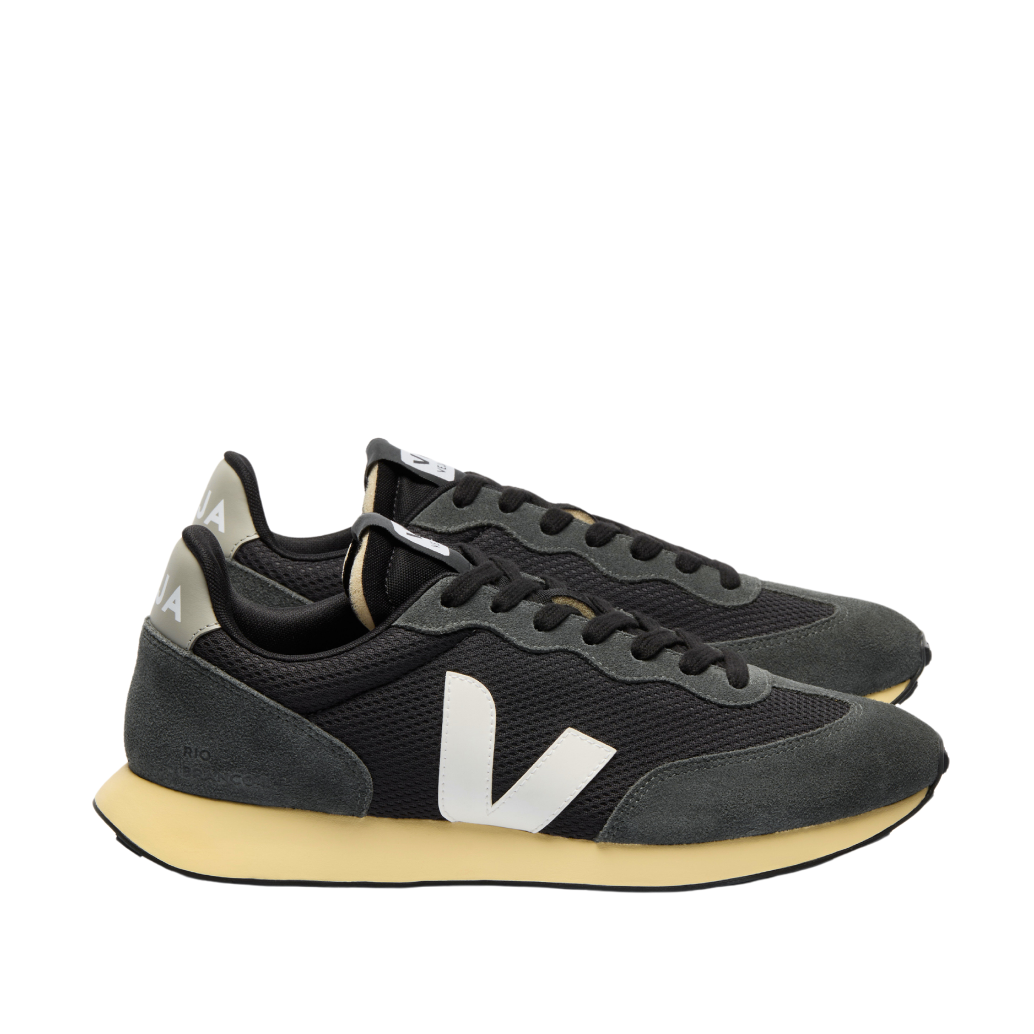 Mens VEJA Black/White Rio Branco II Trainers